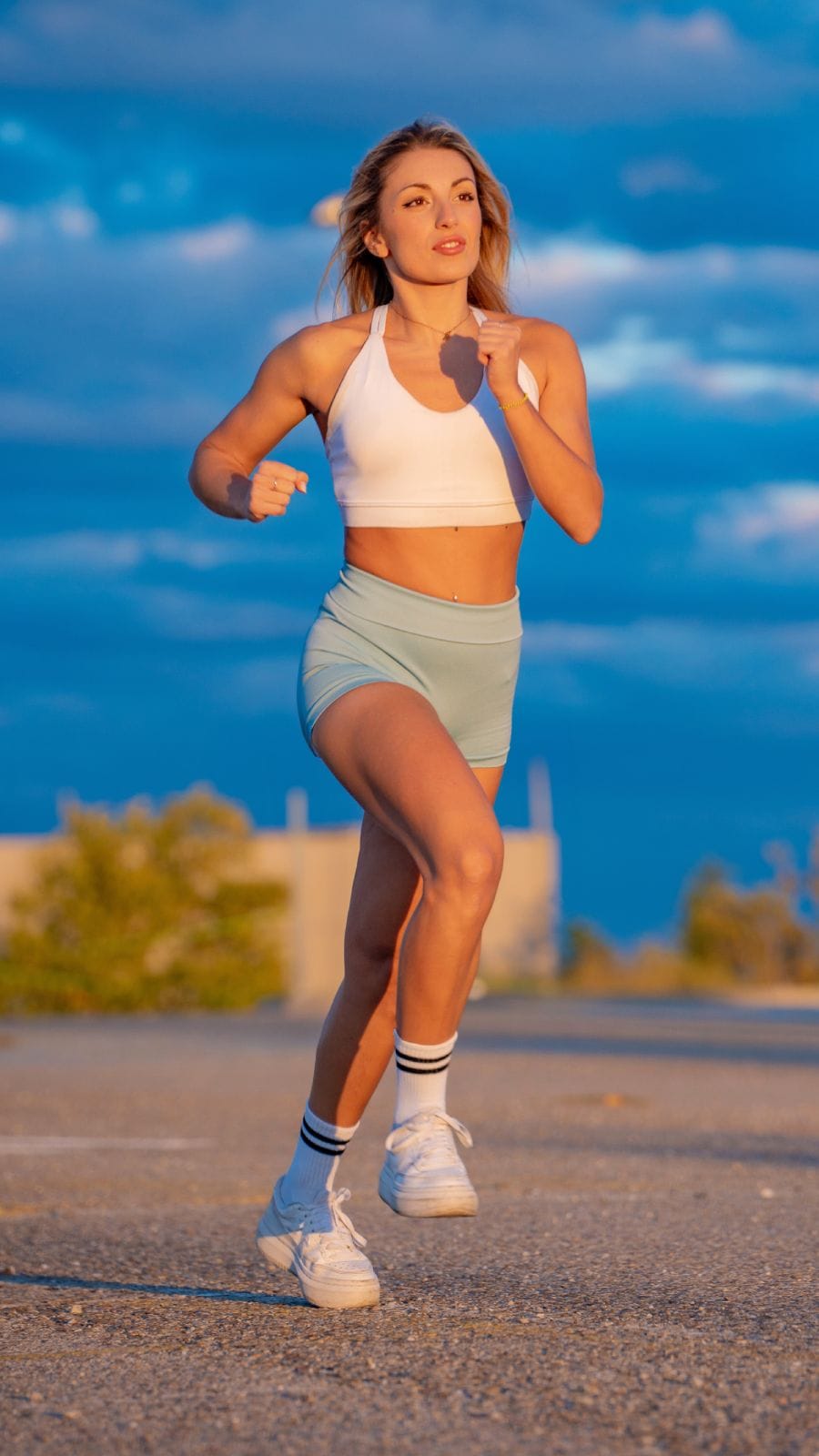 woman_running